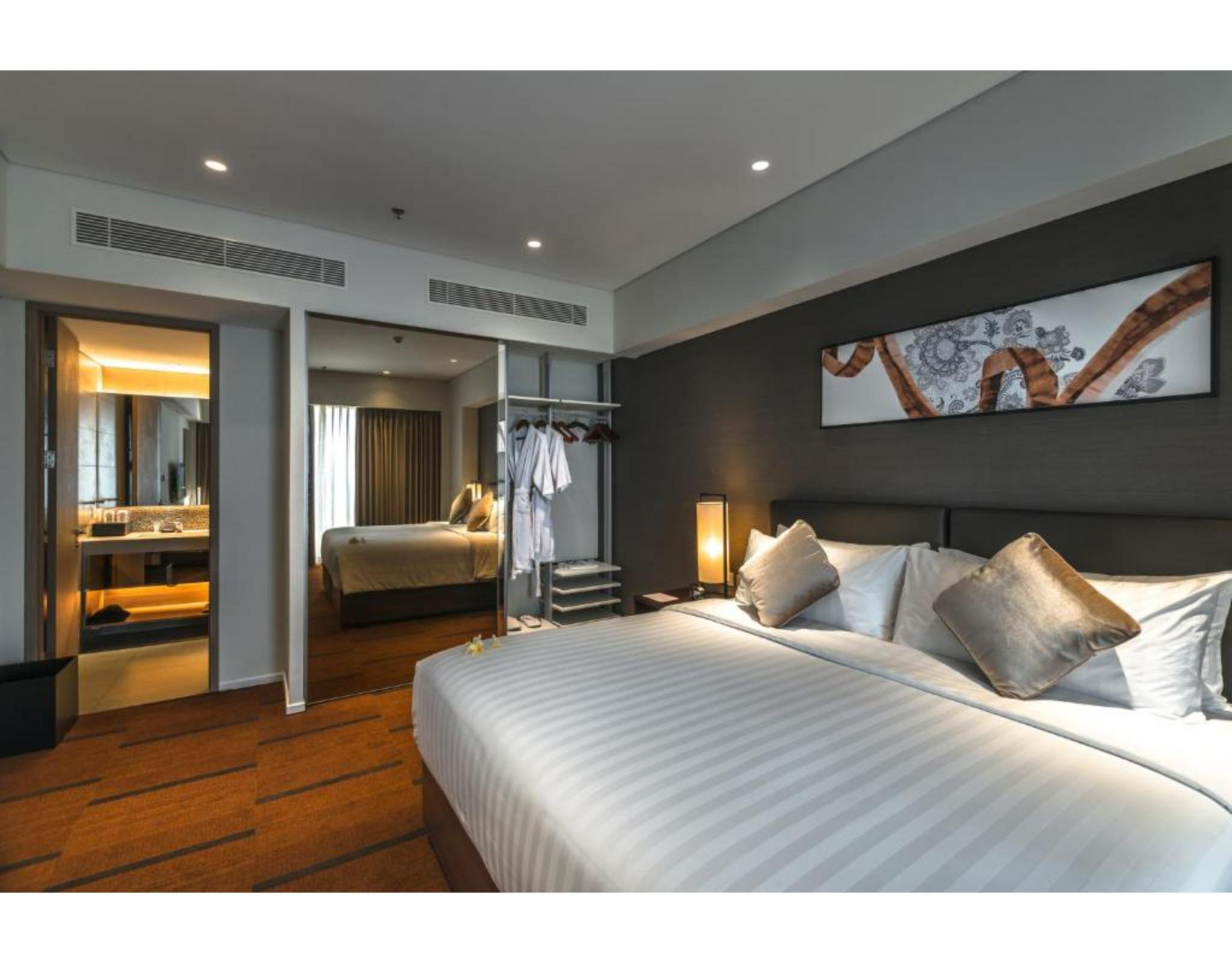 Oakwood Hotel & Residence Surabaia Exterior foto